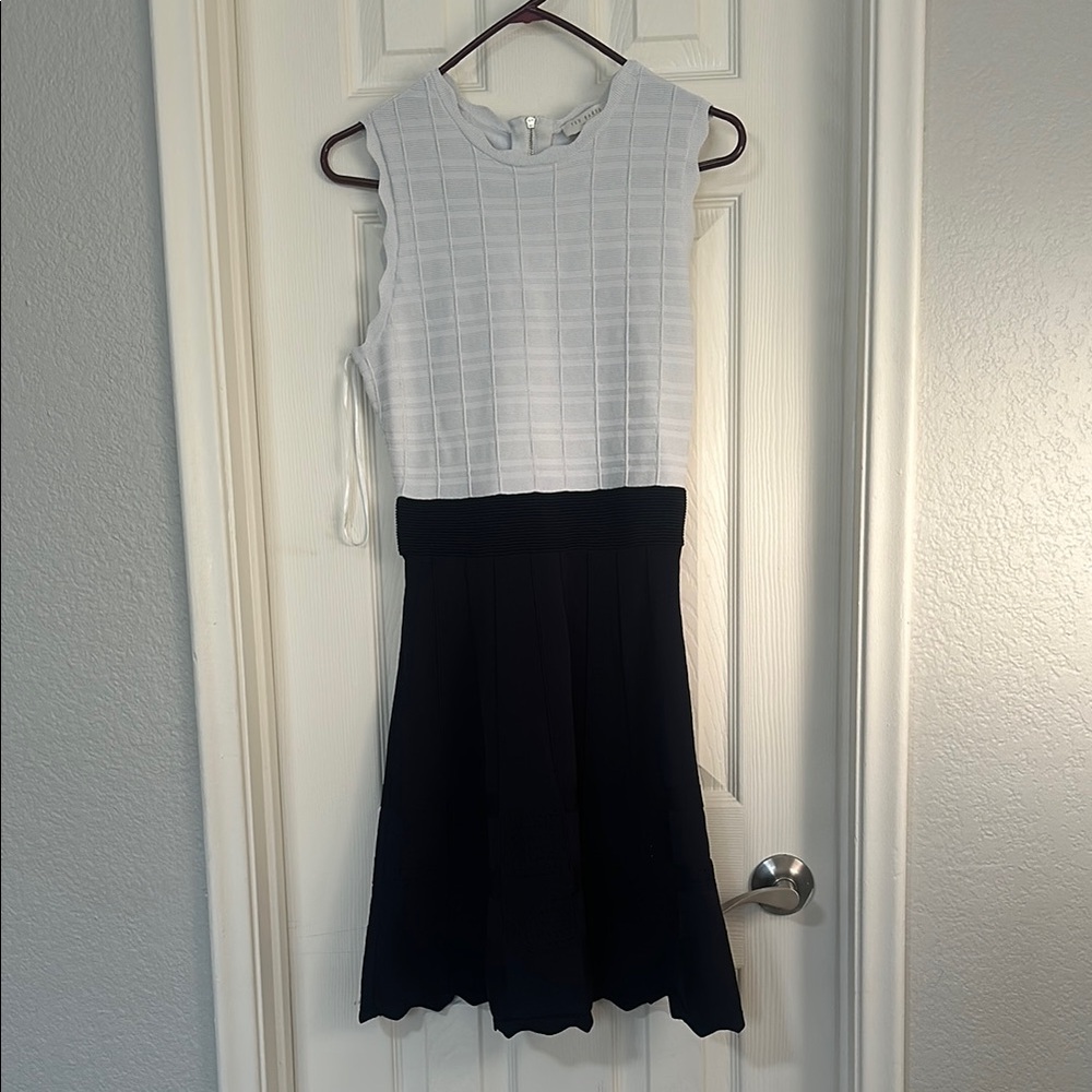 TED BAKER White and Dark Blue Sleeveless Dress
